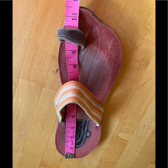 Kenya Tire Flip-flop - Picture 3 of 3